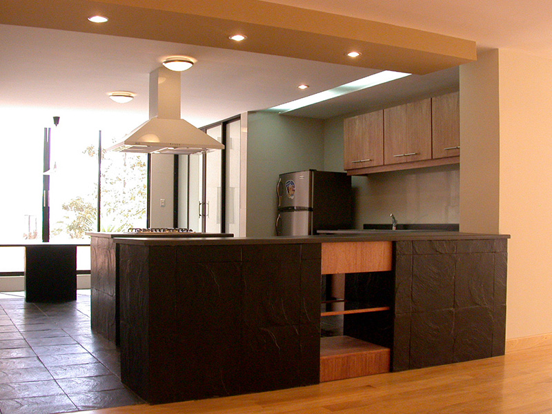 RESIDENCIA PARTICULAR / Quito.