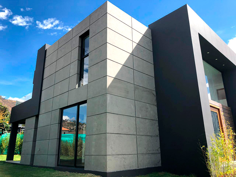 RESIDENCIA PARTICULAR / Quito.